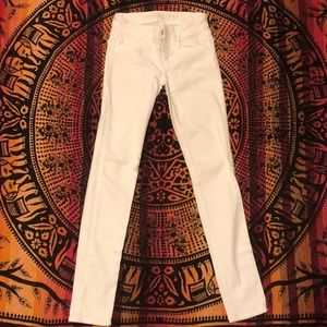 White American Eagle Jeans